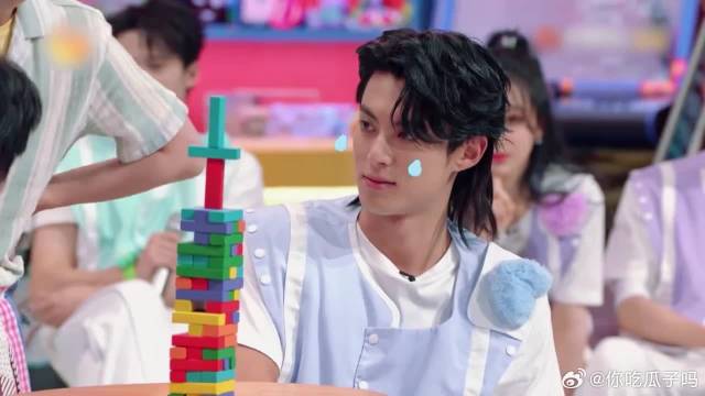 李雪琴选魏大勋当男一号，谁料大勋一句话，全场瞬间爆笑