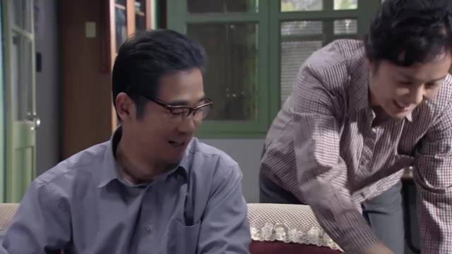 金婚：佟志家里装电话，亲妈第一个想到燕妮，接通反应太真实