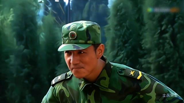 许三多和伍六一的宿命感在这一刻拉满了