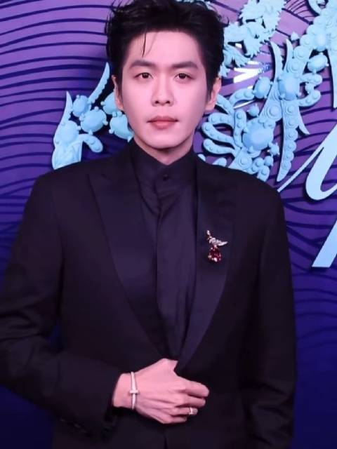 张若昀陈道明三度合作谍战剧《千里江山图》官宣开机