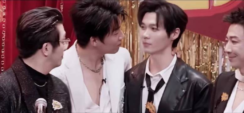 左凌峰刘同十年默契同框喜人奇妙夜2