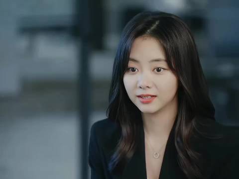 林更新谭松韵《请叫我总监》总裁默默守护宁檬多年