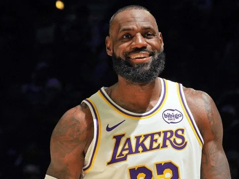 湖人116-114太阳 球员评价：2人满分，3人及格，4人低迷