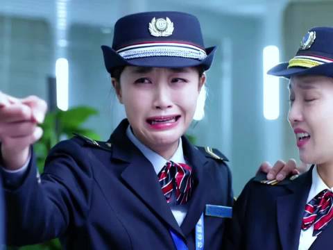 北京地铁站务员搞笑日常引关注