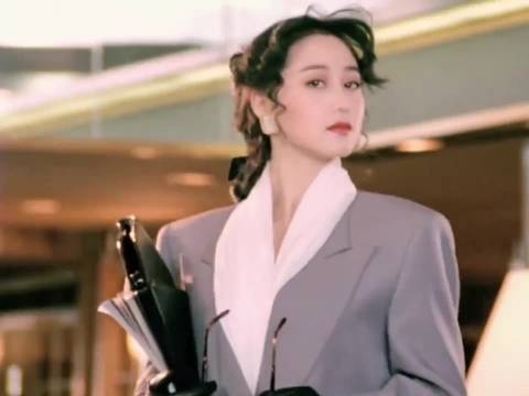 向太曝李连杰将收入全部上缴利智 利智年轻时候很有气质