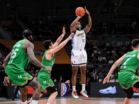 输辽宁问题太多！全队没配合，王博无应变，吴晓下滑引篮板被虐！