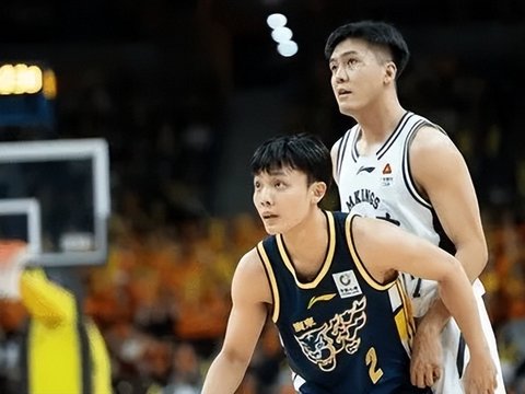 胜同曦发布会！杜锋不满攻守+篮板，回应徐杰对球队的重要性！