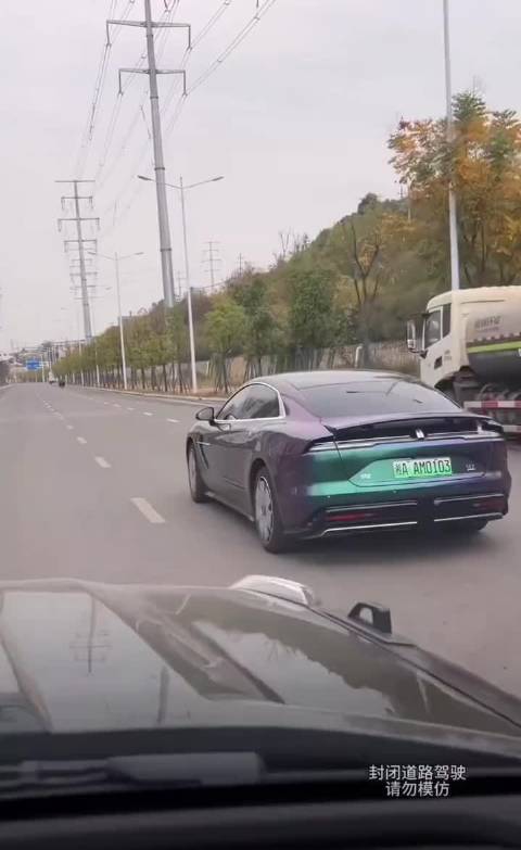 之前有宣传操控牛的品牌，自从仰望U7出来之后就不吱声了！