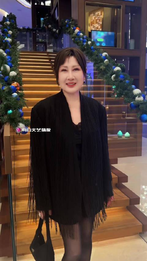 张凯丽亮相电影节称不设限