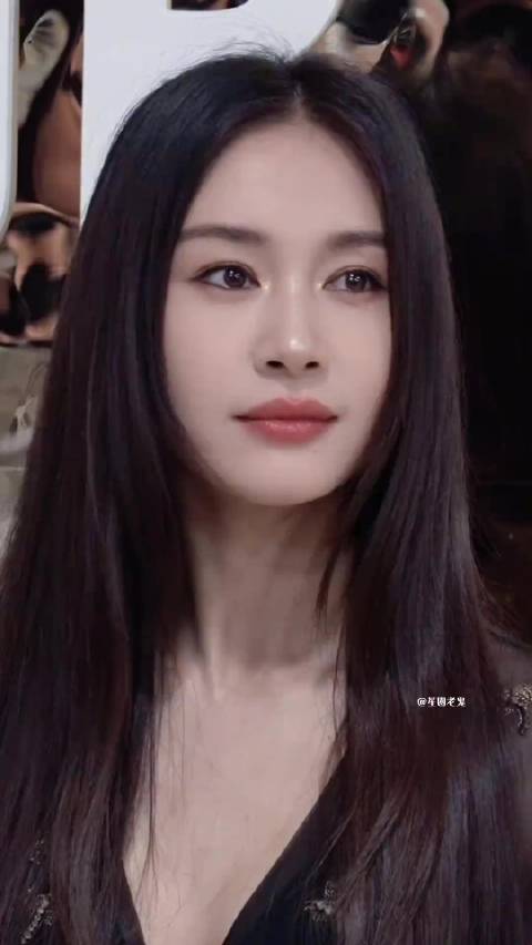 王子文自曝三年未恋爱，38岁未婚育有12岁儿子