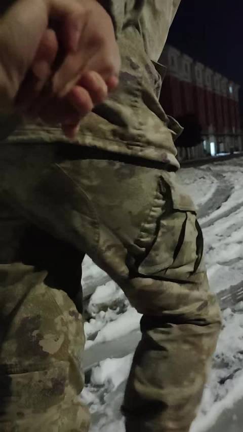 拉出了一种没有功劳也有苦劳的感觉