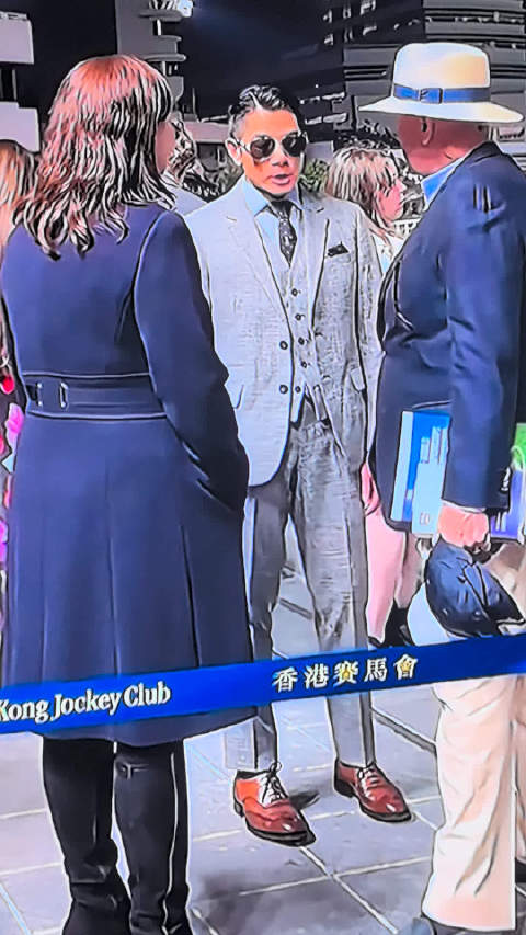 60岁郭富城现身香港马场！这状态像40岁