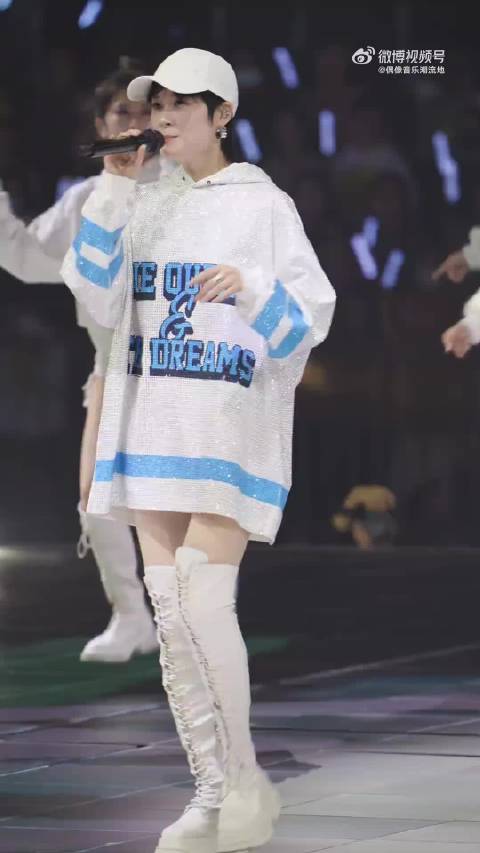 李宇春《下个，路口，见》曾风靡彩铃时代