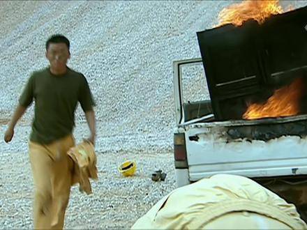 吴哲不仅满腹经纶，更始终怀揣希望与欢愉，这般人物无论身处何方总能赢得人心