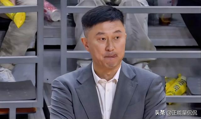 广东男篮险胜南京，却揪出最大混子，3人5犯离场，第12冠成为笑话