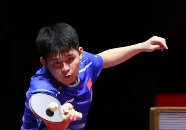 6败1胜！林诗栋真怕张本？邓亚萍点破死穴，国乒标语早给答案