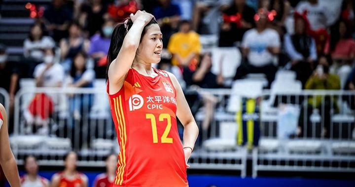 李盈莹留洋手续为何缓慢？费内球迷也在关注，意甲德比战能否成行