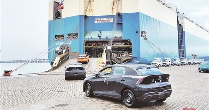 产品“含新量”提升 厦企出口稳健增长