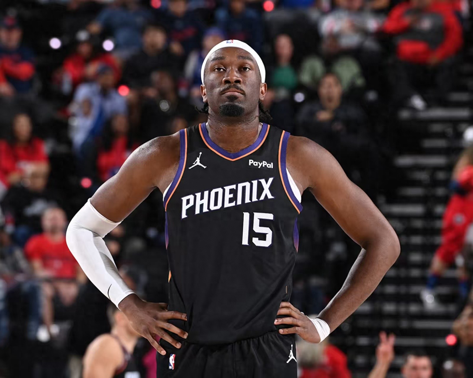 轰26+3+4绝杀太阳！惹怒詹姆斯的下场，球霸东契奇25投18铁躺赢