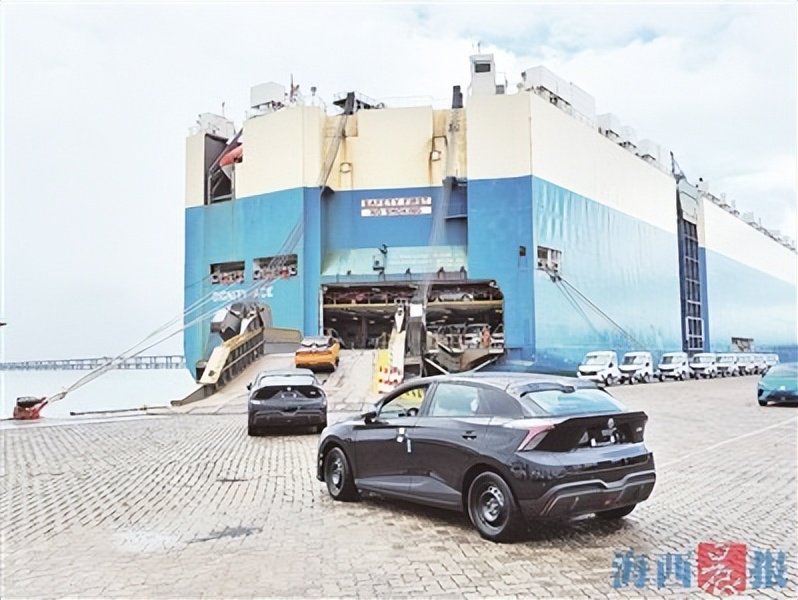 产品“含新量”提升  厦企出口稳健增长