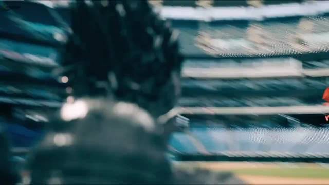 超人遭纳米机器人灌肺窒息，携敌冲出大气层自由落体反杀