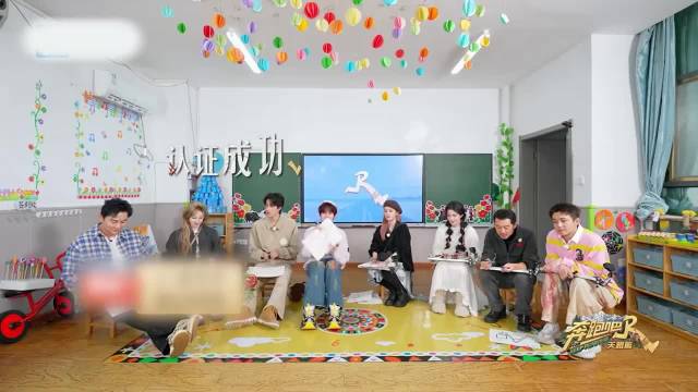 沙溢边演边画，王楚然都懵了，一脸不知所措！