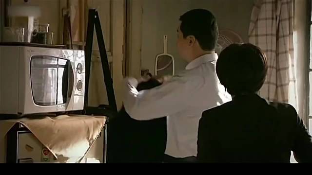 蜗居：苏淳无罪释放，竟还升职加薪，秒懂是宋思明偷偷帮忙！