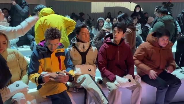 陈伟霆吴彦祖吴磊同框路透生图状态绝佳