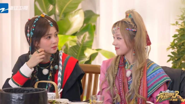 白鹿宋雨琦923姐妹好默契