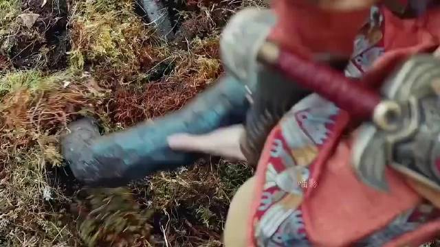 万年超级鲸鱼苏醒，带领人群翱翔天际