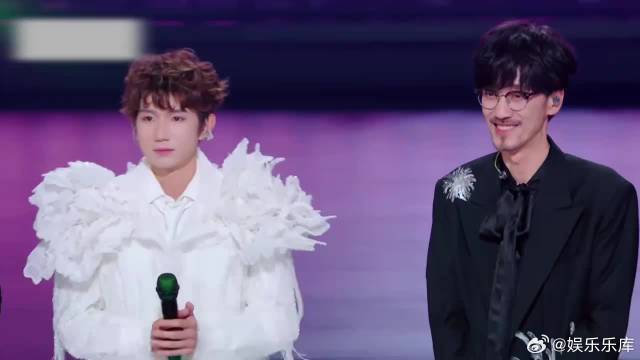 王源要发新专辑了？下秒一听巡演，底下粉丝纷纷炸锅