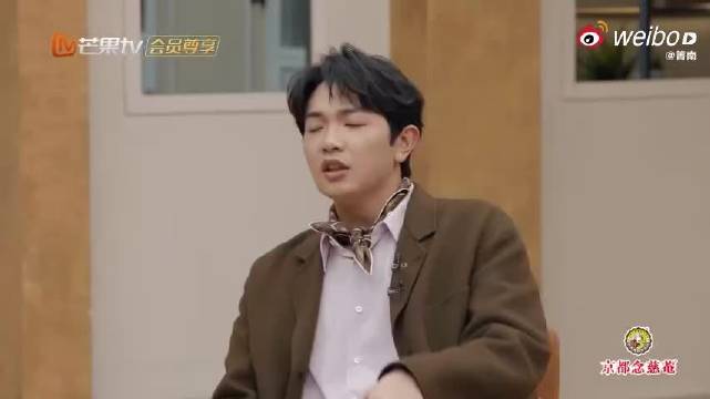 颜人中林俊杰合唱表情失控引热议