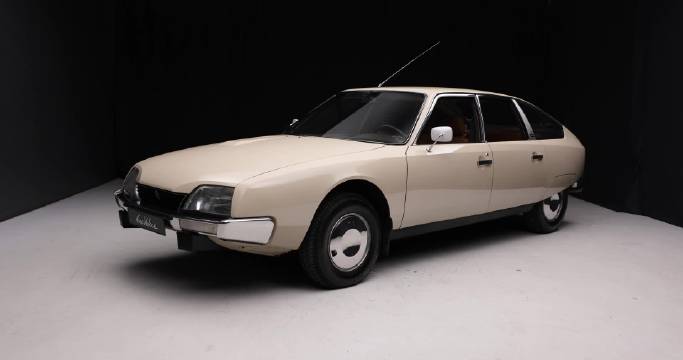 1975款雪铁龙CX 2000获欧洲年度车称号