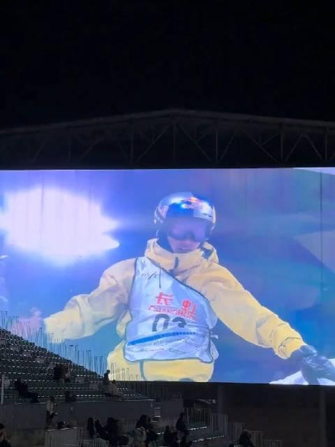 这就是苏翊鸣，一鸣惊人，看似开挂的人生，背后以无数汗水为脚本，真的太强了