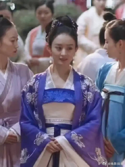 这些婢女放到现在，也是能当上贴身秘书的