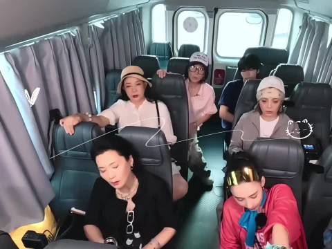 刘嘉玲称梁朝伟如哥哥，何赛飞幽默调侃