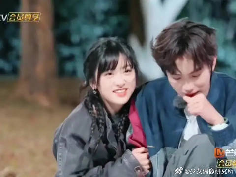 这个超自然的贴贴我真的要磕啦！