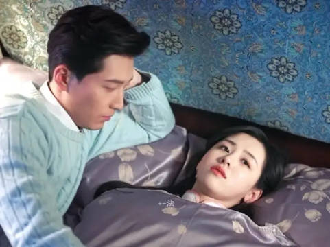 “早期疯批男主霸道强制爱”