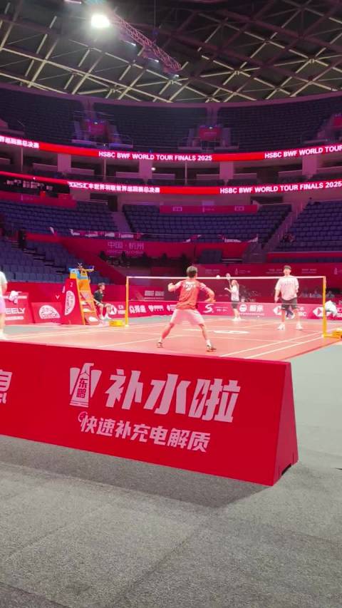 梁王组合备战奥运，刘雨辰黄雅琼全力陪练