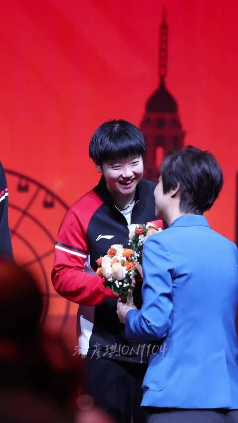 大魔王盛赞小魔王：你真是太拼啦！ 孙颖莎集体荣誉高于一切，大格局