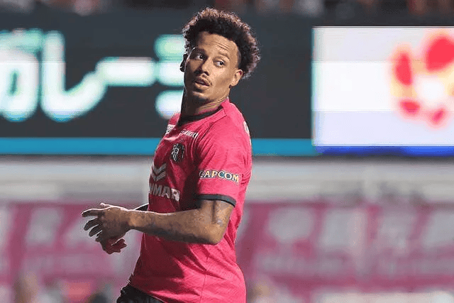 冬窗首签？曝申花200万欧敲定30岁日本联赛银靴！本赛季44场23球