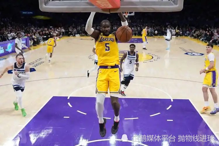 场均15+9，加盟湖人数据大幅提升，年薪仅800万，湖人赚翻了