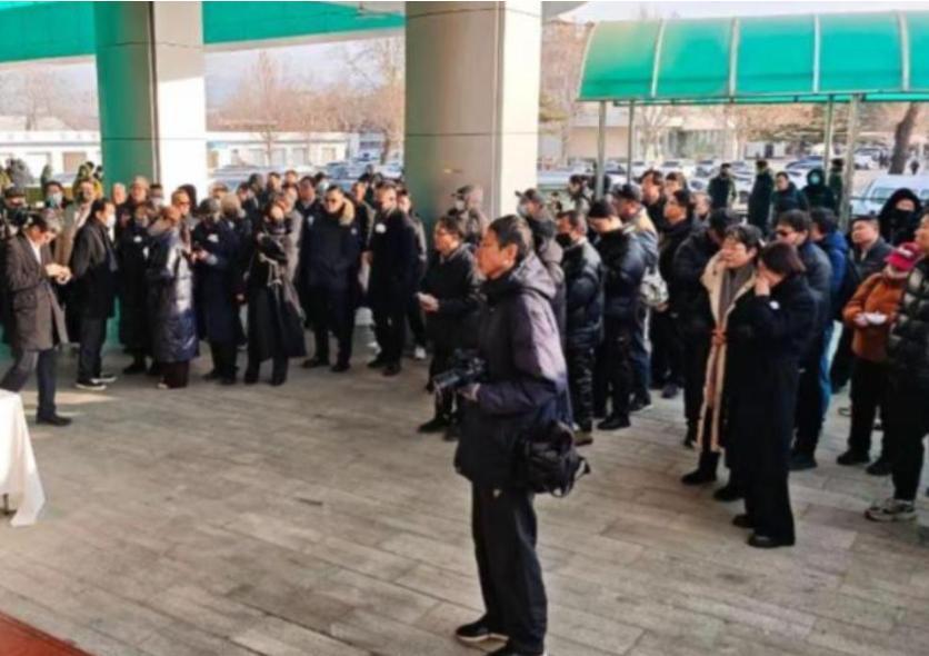 何晴鲜为人知的一面曝光！生前坚持健身打拳，好友透露爬山不输特种兵