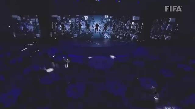 FIFA年度最佳阵容：贝林厄姆、亚马尔、范戴克入选，姆巴佩无缘