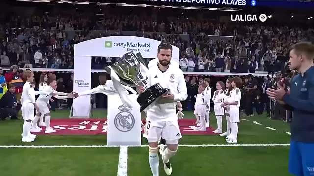 皇马5-0大胜阿拉维斯，贝林厄姆维尼修斯建功