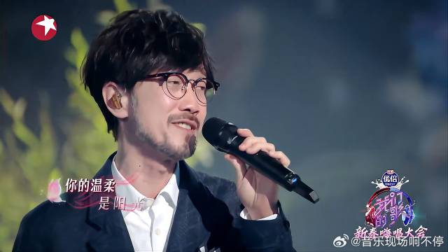 周传雄胡夏合唱《花香》周三上线