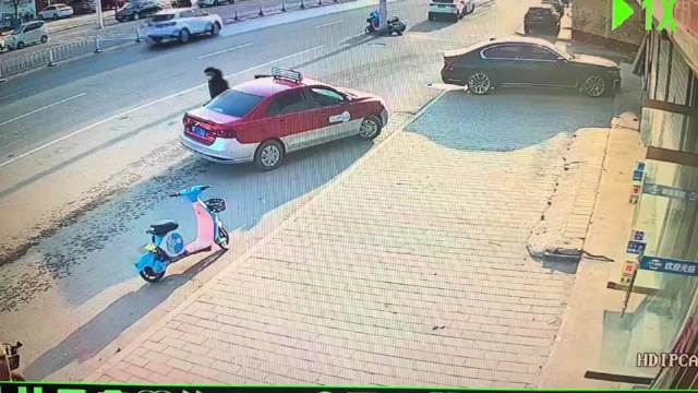 醉酒乘客跑闹出租车，司机懵圈全靠监控证清白