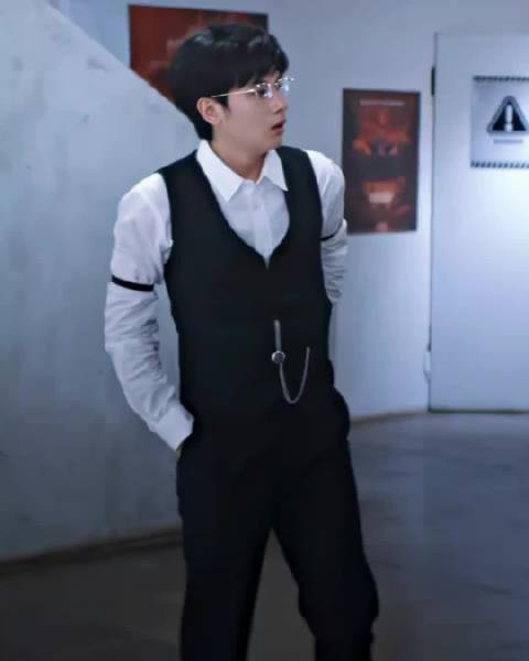 胡先煦专注自我感受潜心磨炼演技