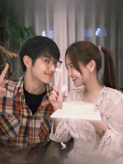 金莎孙丞潇姐弟恋获赞狙击蝴蝶观众称楷模