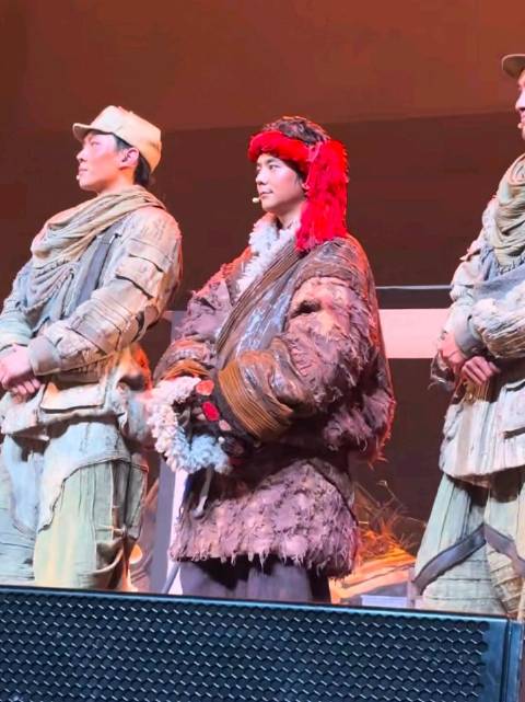 丁真谈生命感悟与演员梦想，入选2025星辰大海